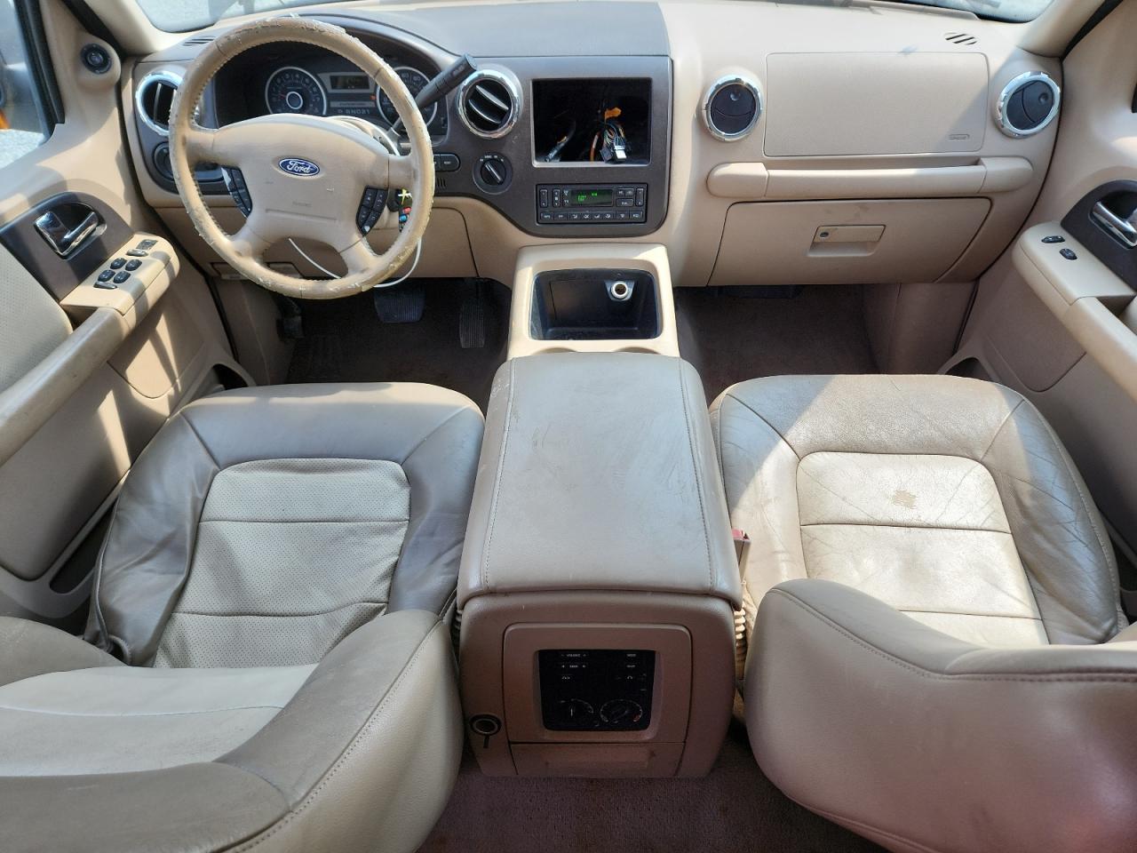 2005 Ford Expedition Eddie Bauer VIN: 1FMFU185X5LA37000 Lot: 63374015