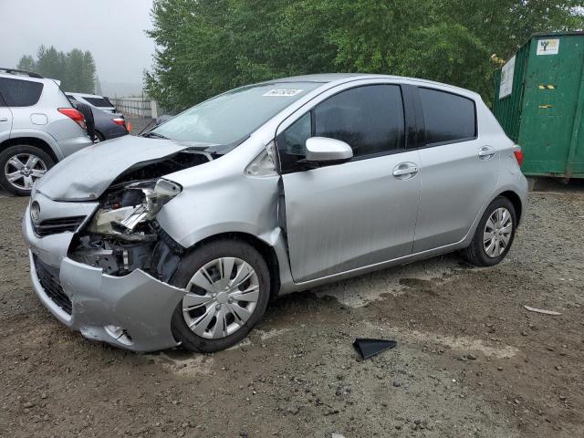 Хэтчбеки TOYOTA YARIS 2013 Серебристый