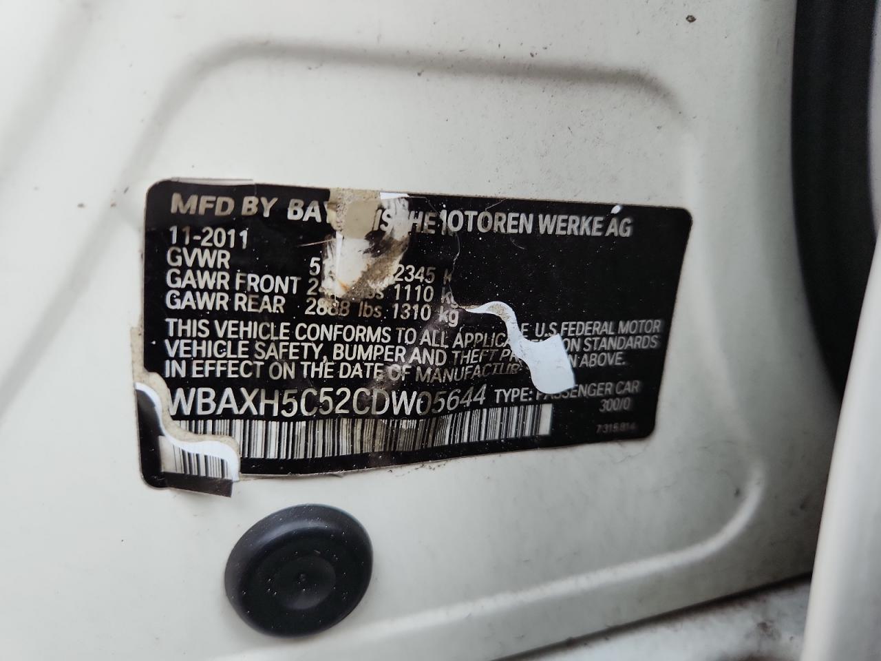 2012 BMW 528 Xi VIN: WBAXH5C52CDW05644 Lot: 64277515