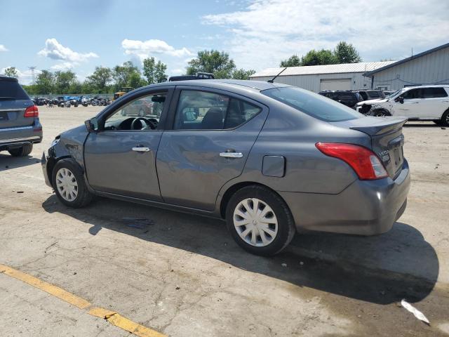 NISSAN VERSA 2019 Szary