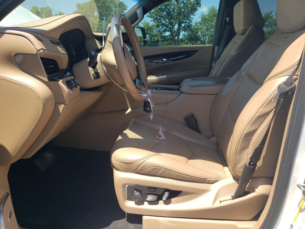 2018 Cadillac Escalade Esv Platinum VIN: 1GYS4KKJ7JR352711 Lot: 63748275