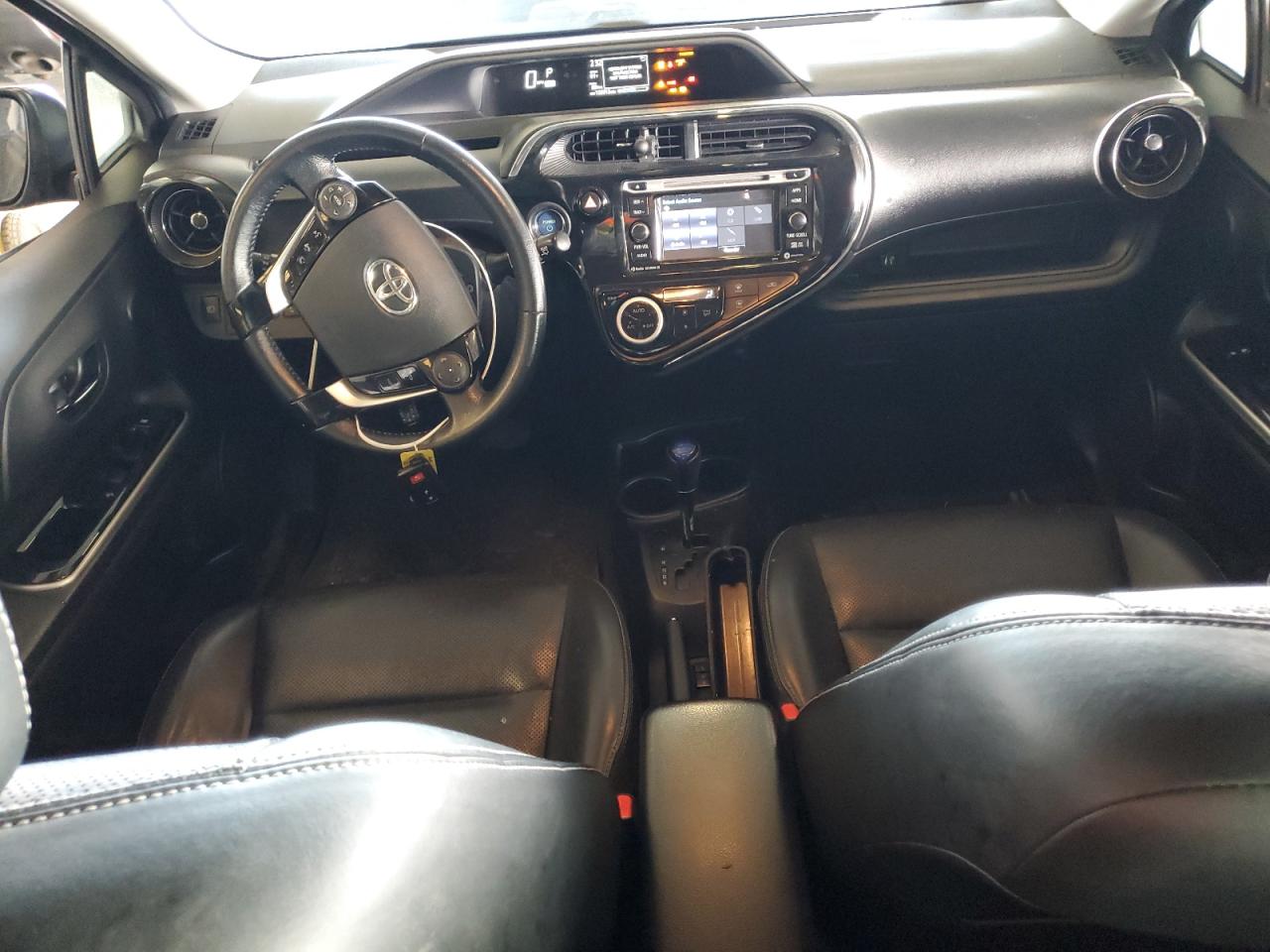 2018 Toyota Prius C VIN: JTDKDTB33J1605373 Lot: 63083135