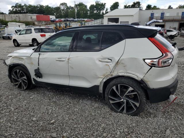  VOLVO XC40 2021 Biały