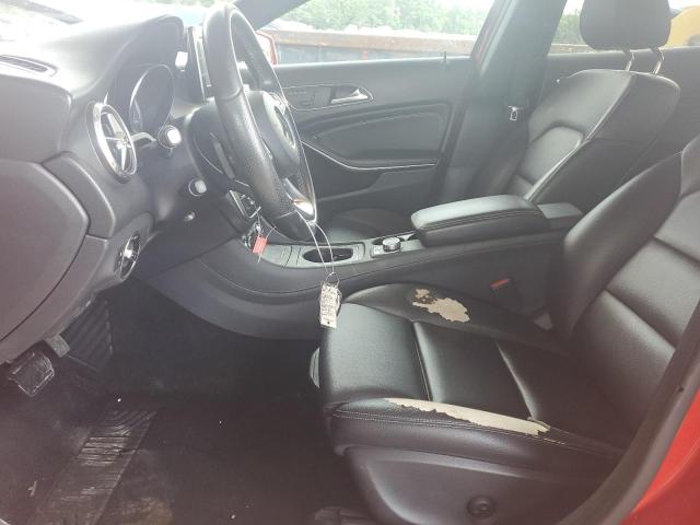 Parquets MERCEDES-BENZ GLA-CLASS 2017 Czerwony