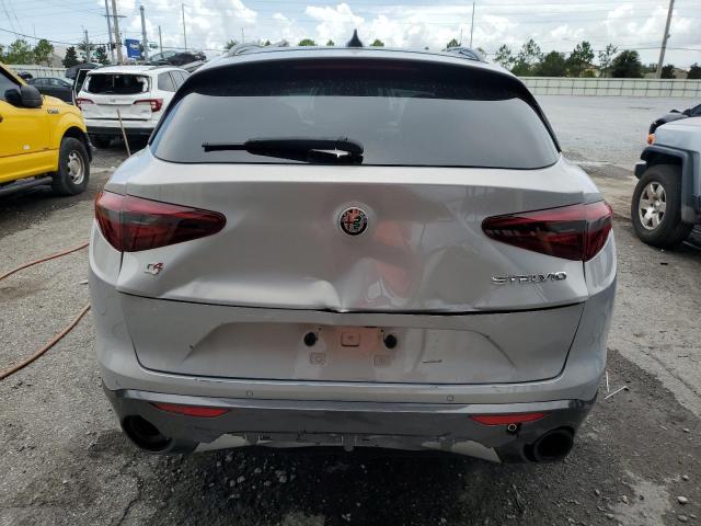  ALFA ROMEO STELVIO 2022 Srebrny
