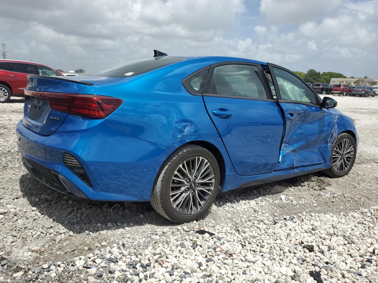 2023 Kia Forte Gt Line VIN: 3KPF54AD2PE685723 Lot: 65638135