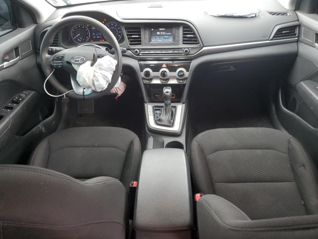 2019 Hyundai Elantra Se VIN: 5NPD74LF0KH472662 Lot: 64946305