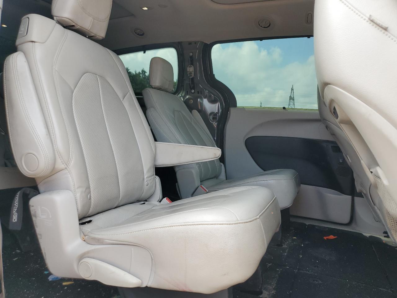 2017 Chrysler Pacifica Touring L Plus VIN: 2C4RC1EGXHR798213 Lot: 63212745