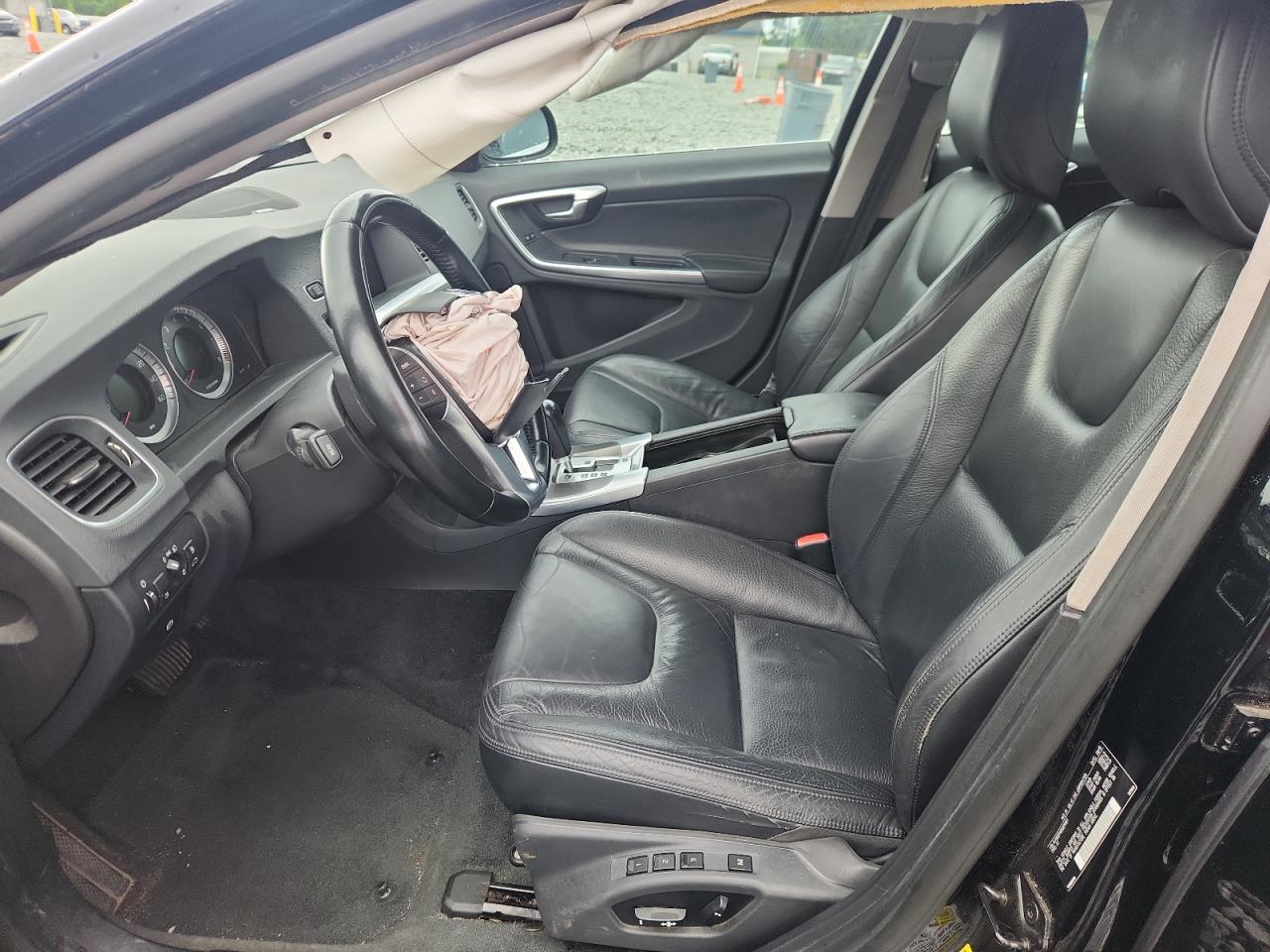 2011 Volvo S60 T6 VIN: YV1902FH6B2011151 Lot: 62949205