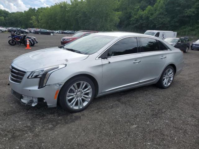 CADILLAC XTS 2019 Srebrny