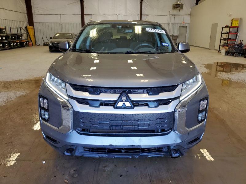  MITSUBISHI OUTLANDER 2021 Srebrny