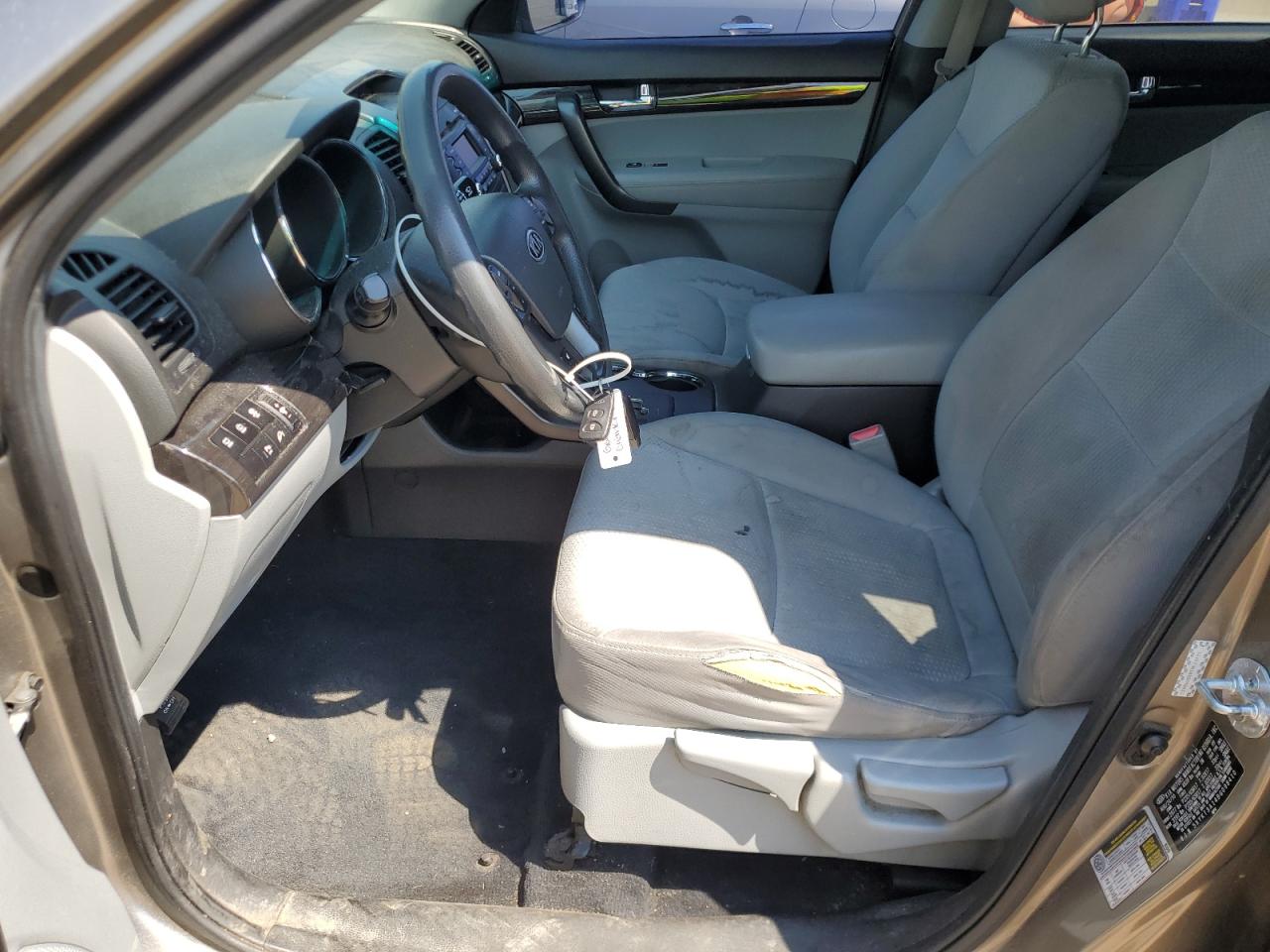 2011 Kia Sorento Base VIN: 5XYKT3A14BG098410 Lot: 64780955