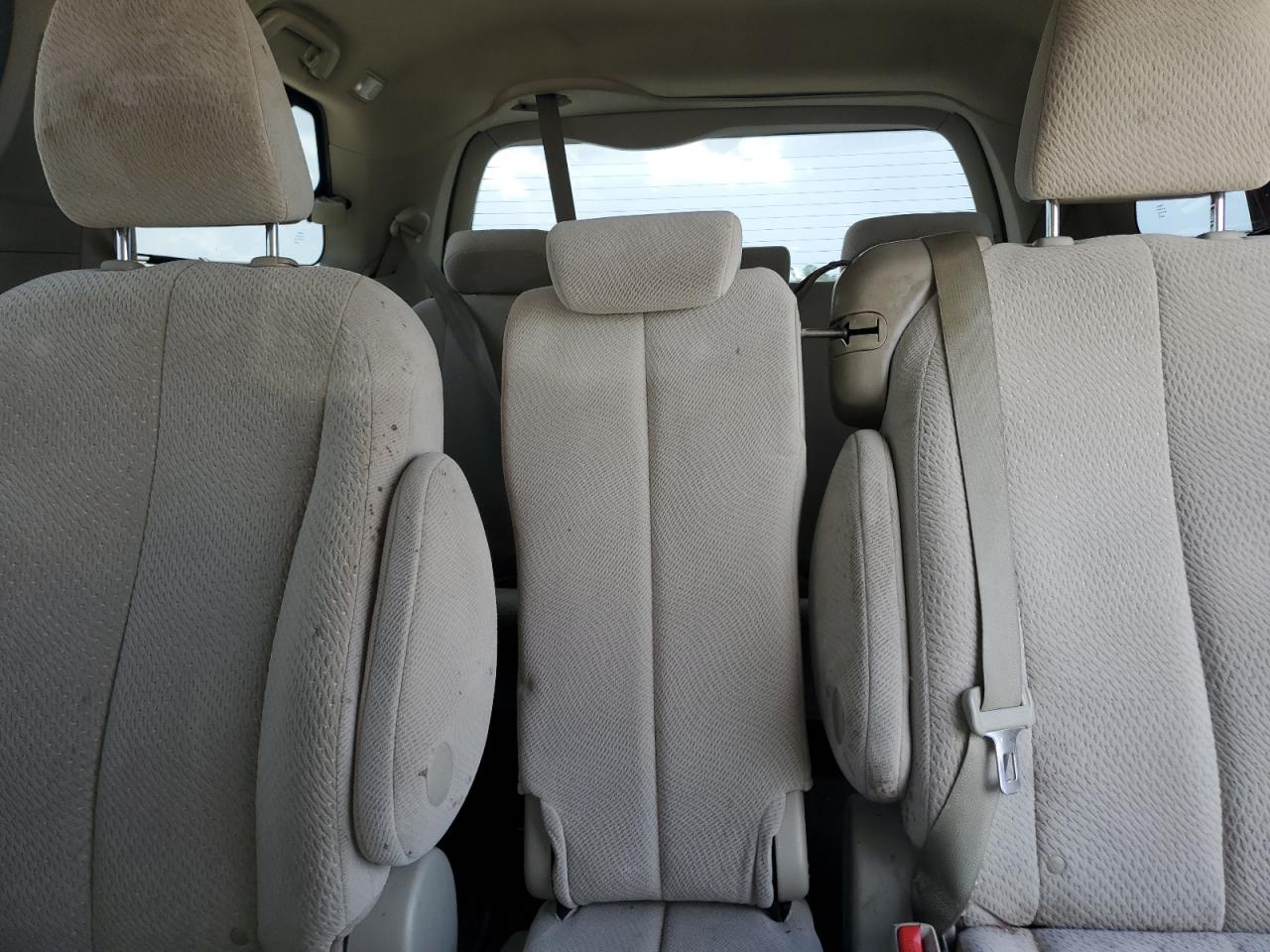 2014 Toyota Sienna Le VIN: 5TDKK3DC2ES525932 Lot: 64903155