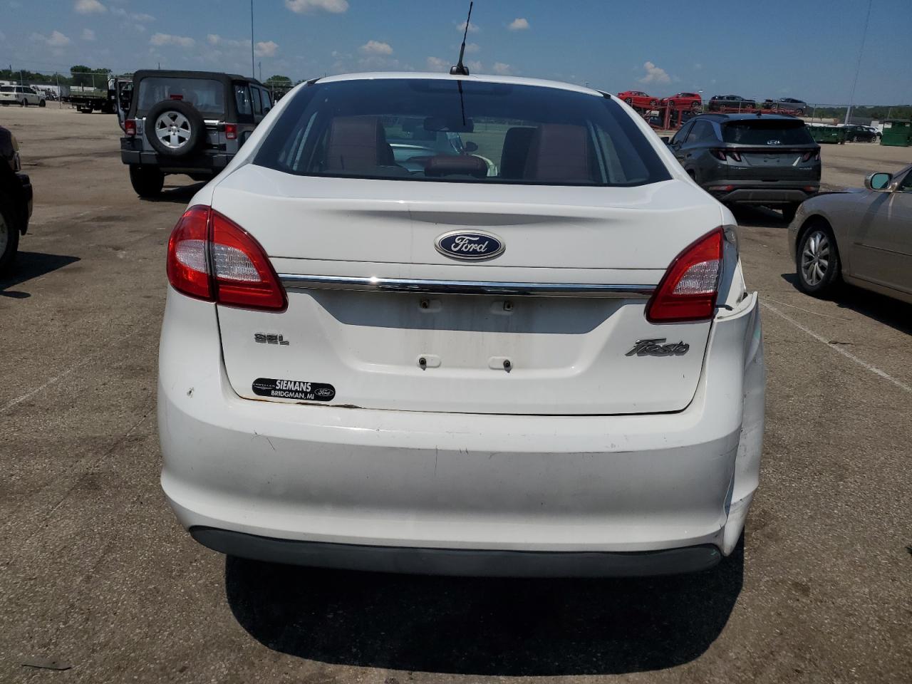 2011 Ford Fiesta Sel VIN: 3FADP4CJ0BM121691 Lot: 63686295