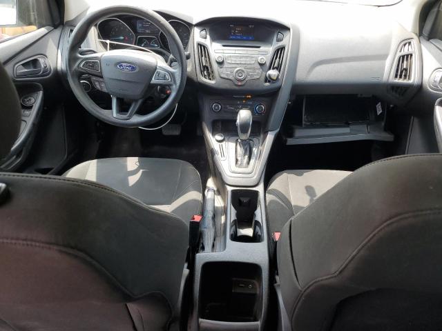 Sedans FORD FOCUS 2015 Srebrny