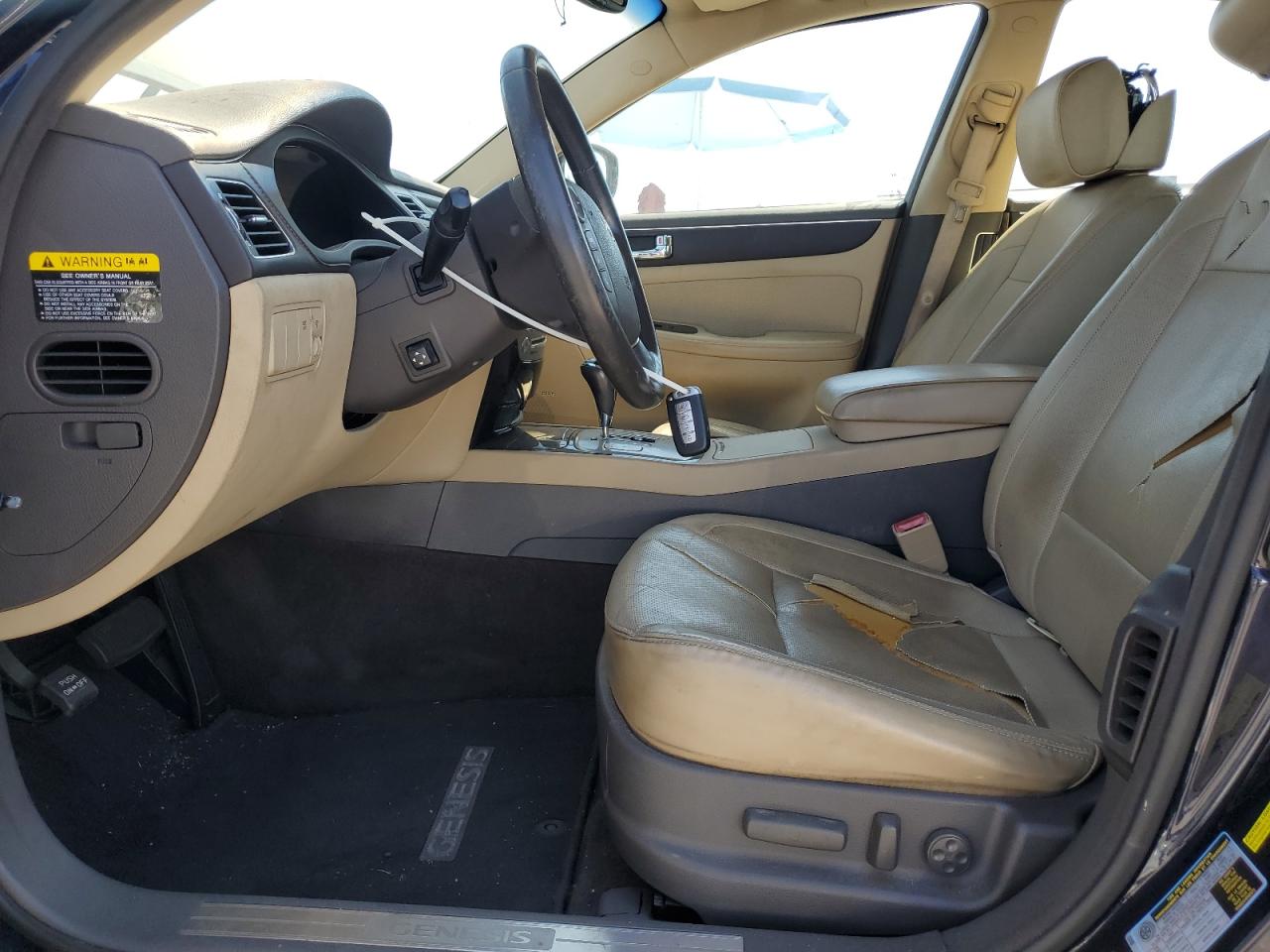 2011 Hyundai Genesis 3.8L VIN: KMHGC4DE1BU117645 Lot: 64071255