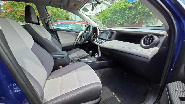 Parquets TOYOTA RAV4 2015 Granatowy