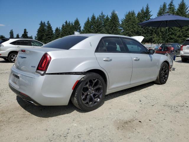  CHRYSLER 300 2019 Srebrny
