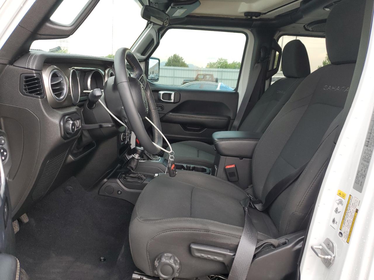 2018 Jeep Wrangler Unlimited Sahara VIN: 1C4HJXEN5JW245923 Lot: 64759585