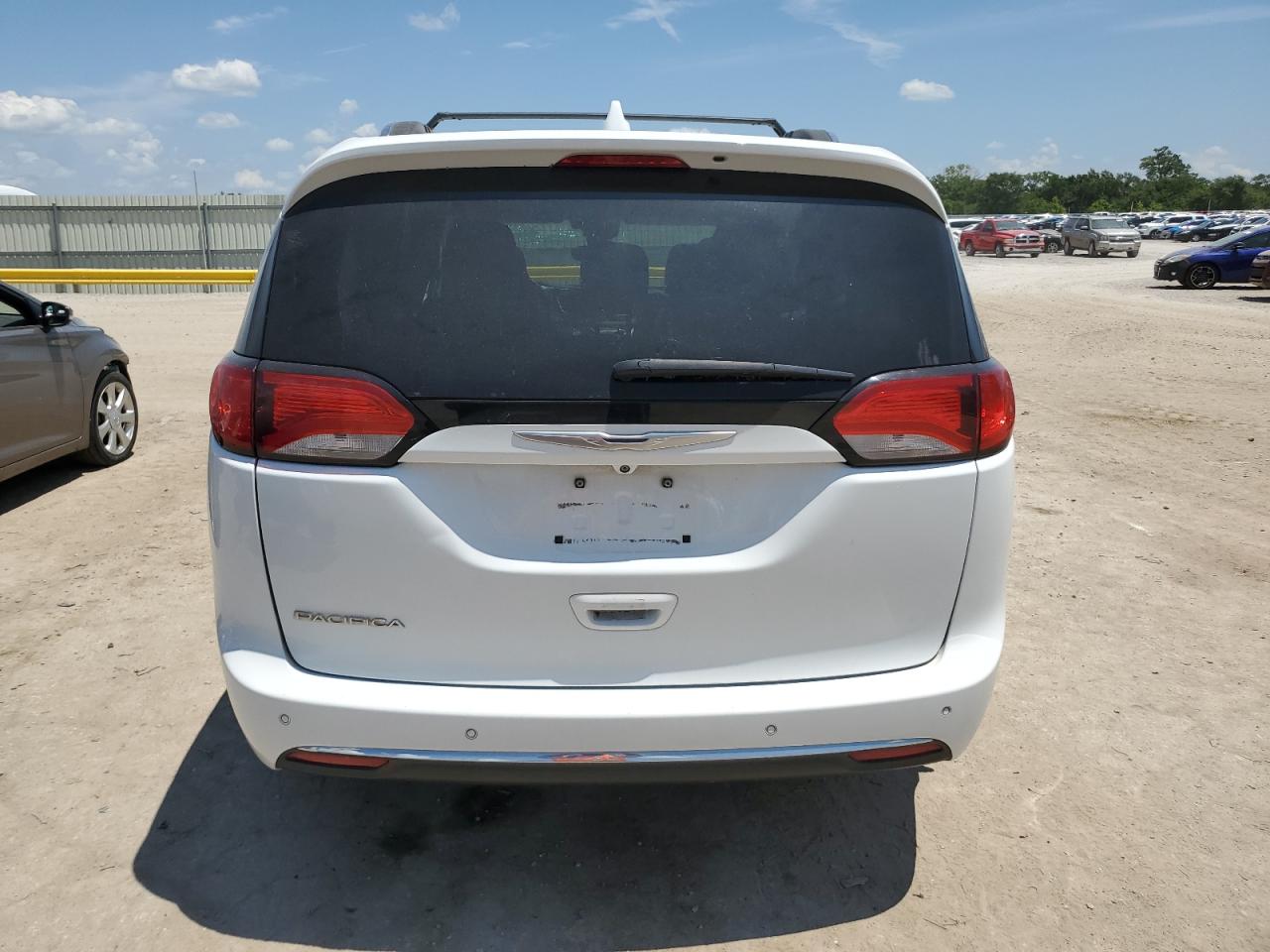 2017 Chrysler Pacifica Touring L Plus VIN: 2C4RC1EG5HR846362 Lot: 63446345