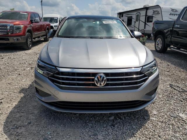  VOLKSWAGEN JETTA 2021 Srebrny