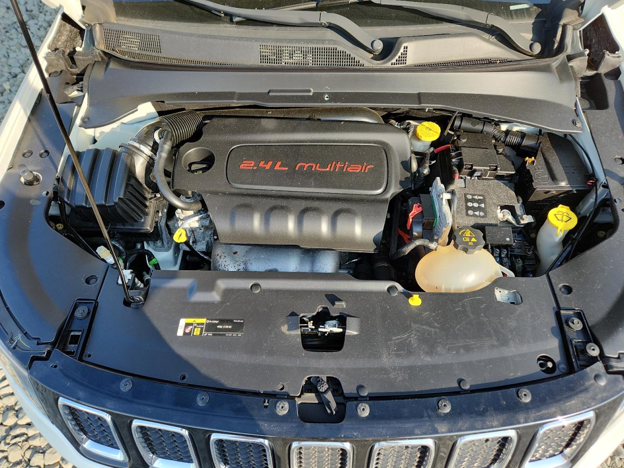 2017 Jeep Compass Latitude VIN: 3C4NJDBB7HT688733 Lot: 64588285