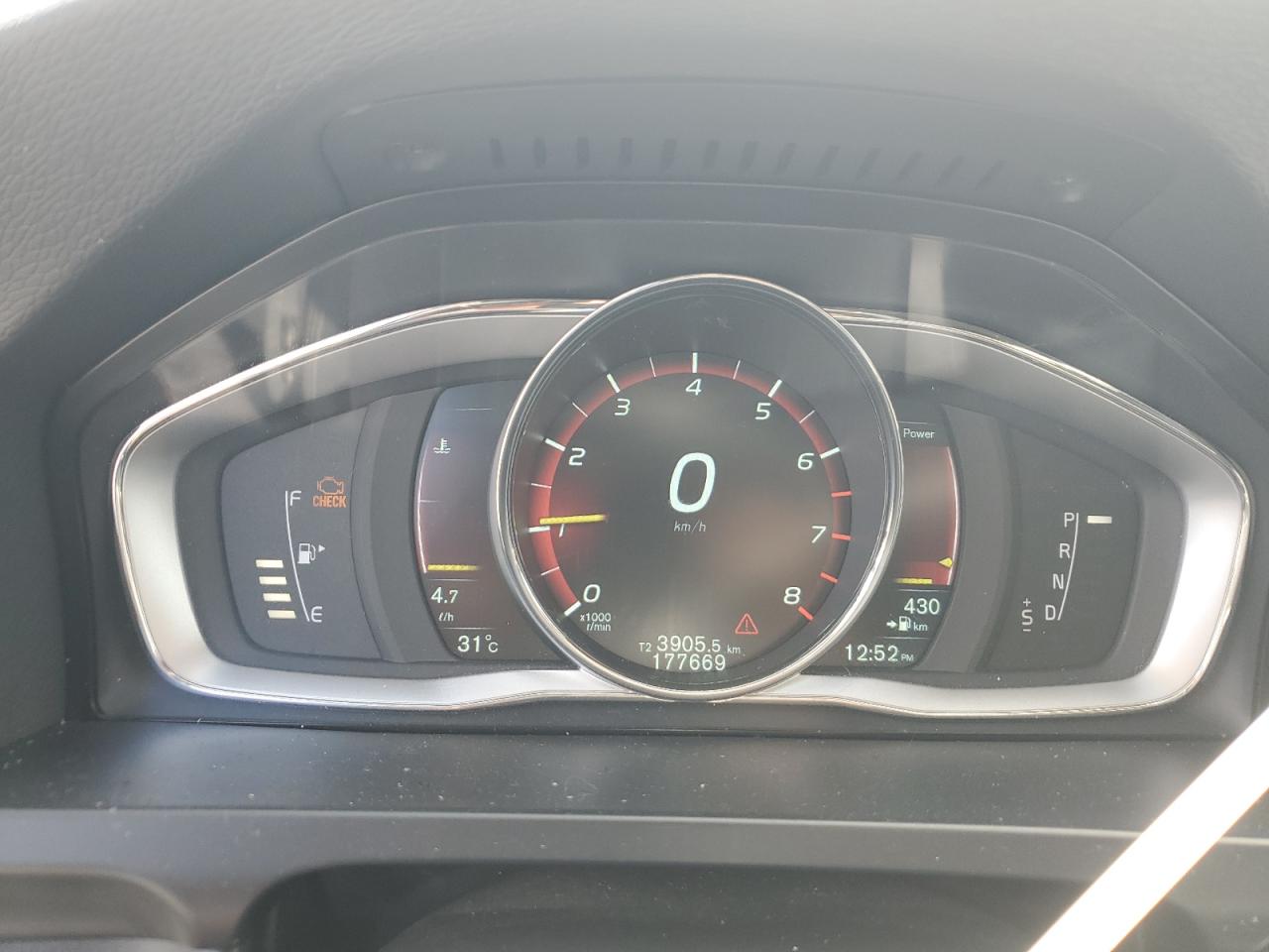 yv1612sk9f1267801 YV1612SK9F1267801 2015 Volvo V60 Premier