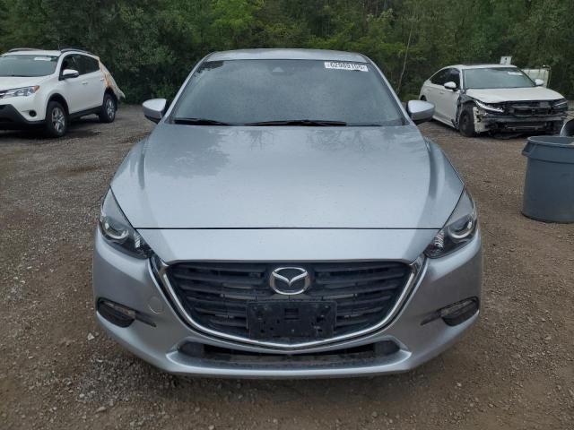  MAZDA 3 2018 Srebrny