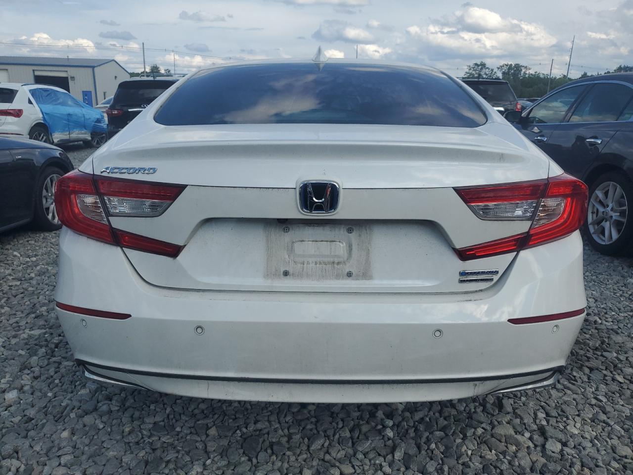 2022 Honda Accord Touring Hybrid VIN: 1HGCV3F93NA000194 Lot: 63004345