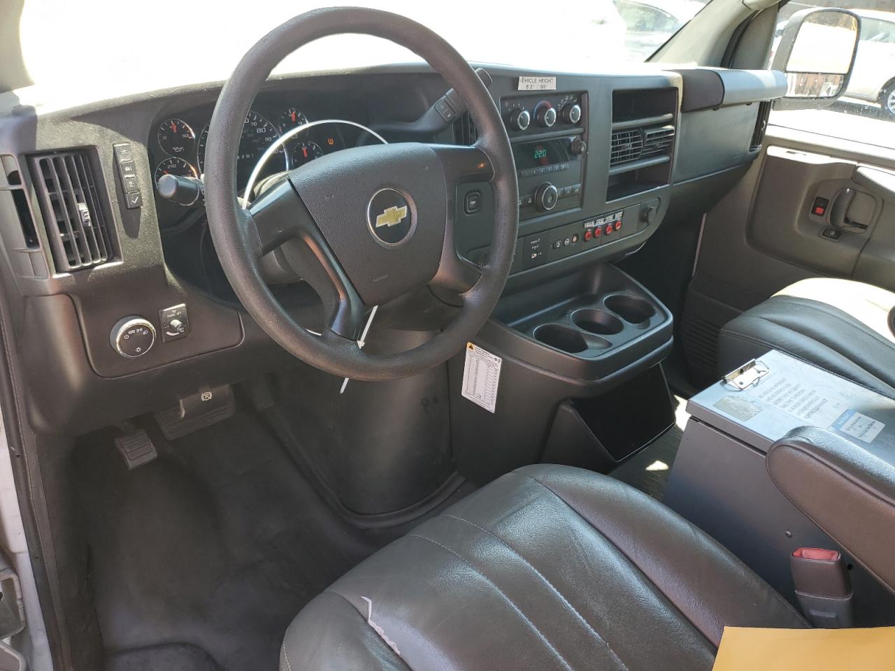 2014 Chevrolet Express G2500 VIN: 1GCWGFCB1E1133843 Lot: 62924095