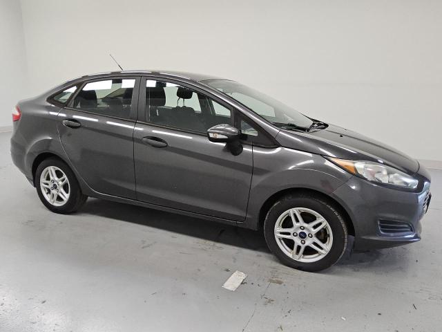 FORD FIESTA 2017 Серый