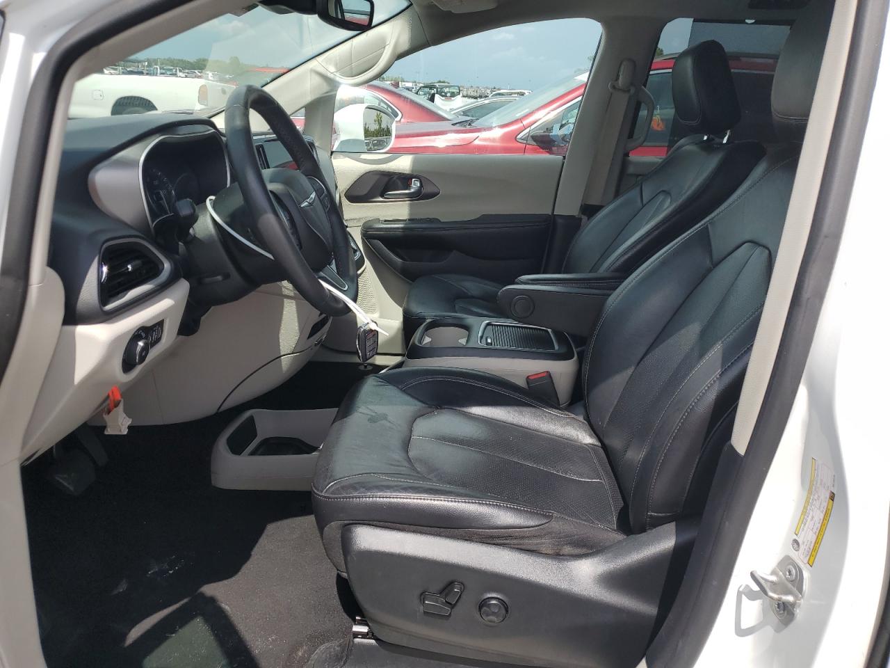 2022 Chrysler Pacifica Touring L VIN: 2C4RC1BG7NR109728 Lot: 64796435