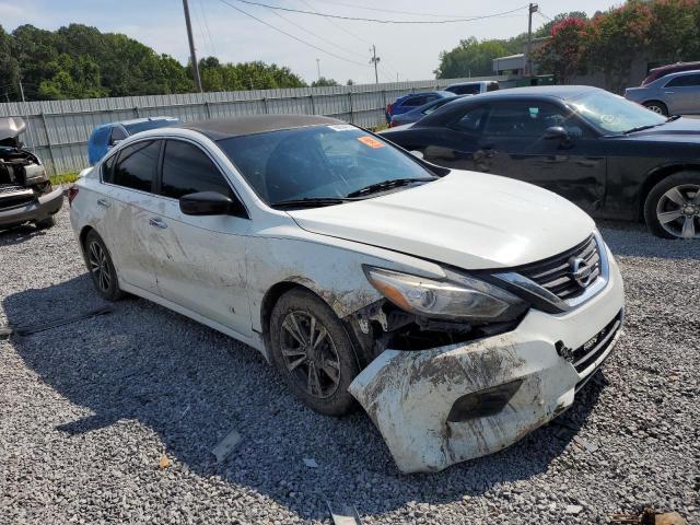 NISSAN ALTIMA 2018 Белы