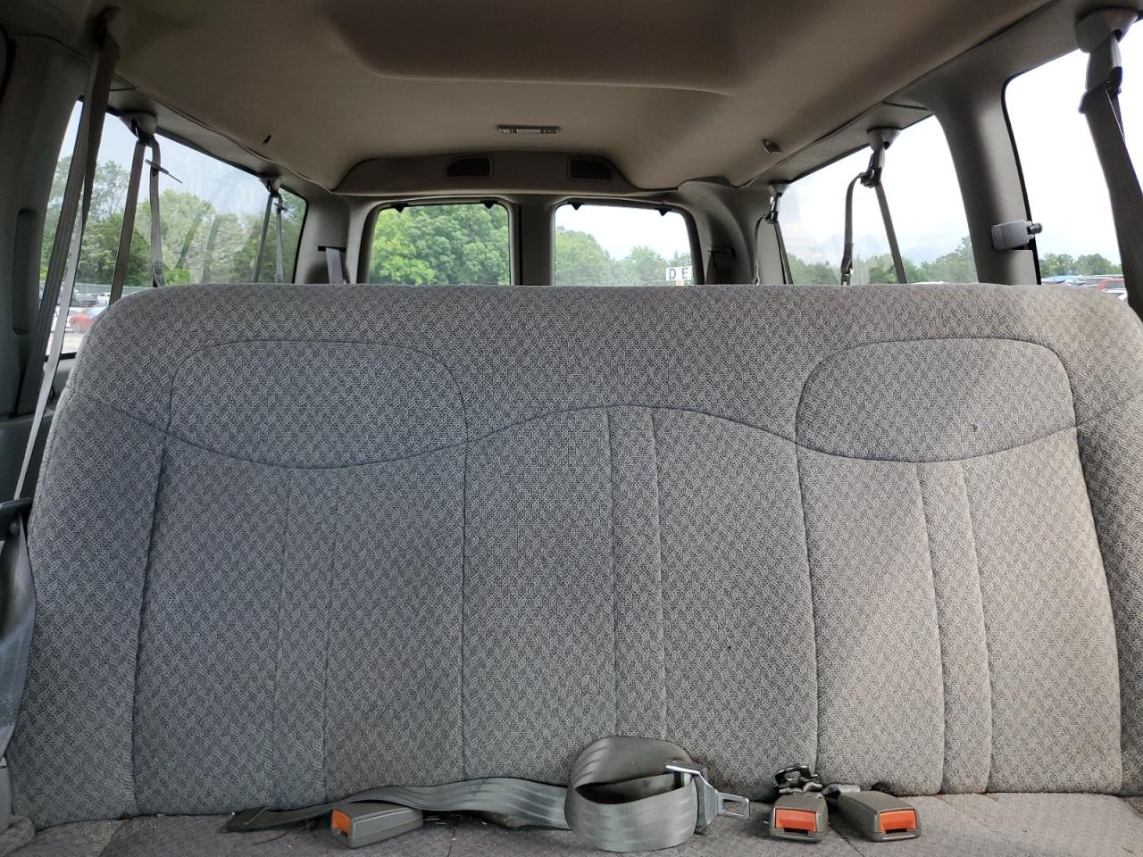 2000 Chevrolet Express G3500 VIN: 1GAHG39R6Y1208142 Lot: 62944815