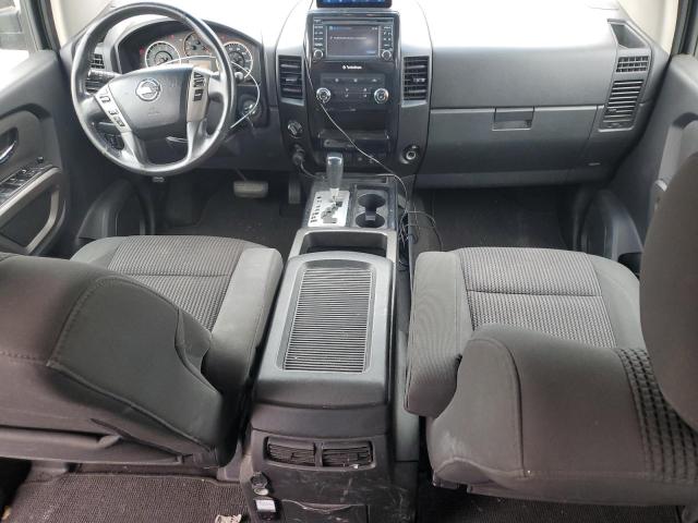 Pickups NISSAN TITAN 2015 Czarny