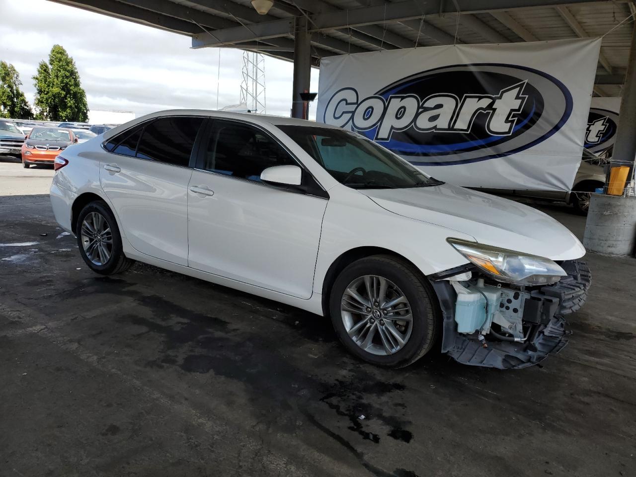 4t1bf1fk0gu200378 4T1BF1FK0GU200378 2016 Toyota Camry Le