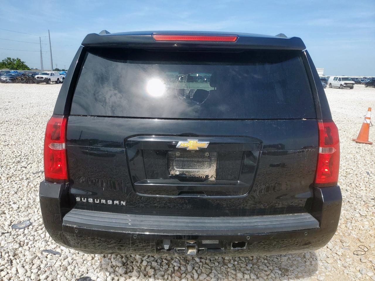 2015 Chevrolet Suburban C1500 Ls VIN: 1GNSCHKC1FR235721 Lot: 65287095