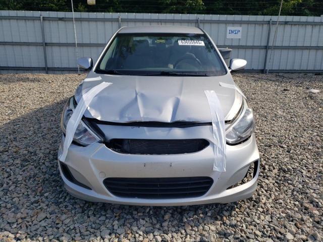 Sedans HYUNDAI ACCENT 2016 Srebrny