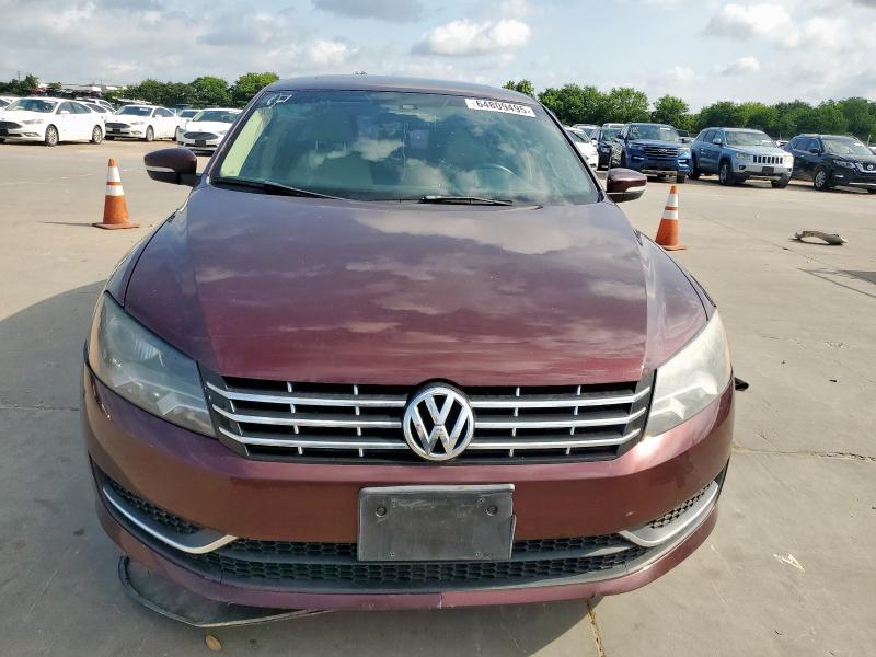 Sedans VOLKSWAGEN PASSAT 2014 Bordowy