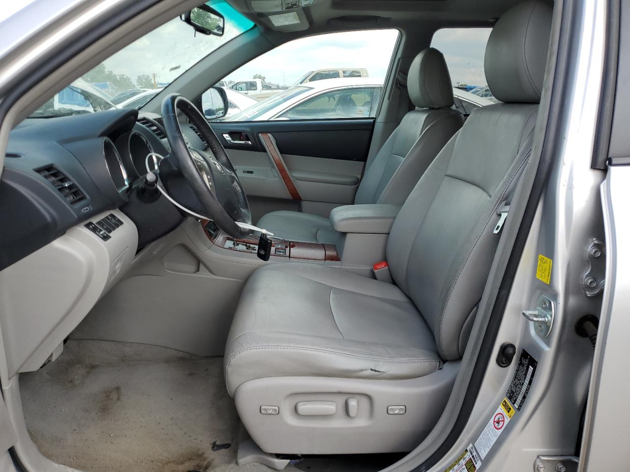 5TDDK3EH1AS021918 2010 Toyota Highlander Limited