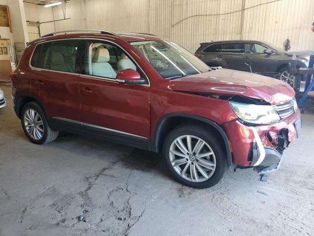 VOLKSWAGEN TIGUAN 2016 Czerwony