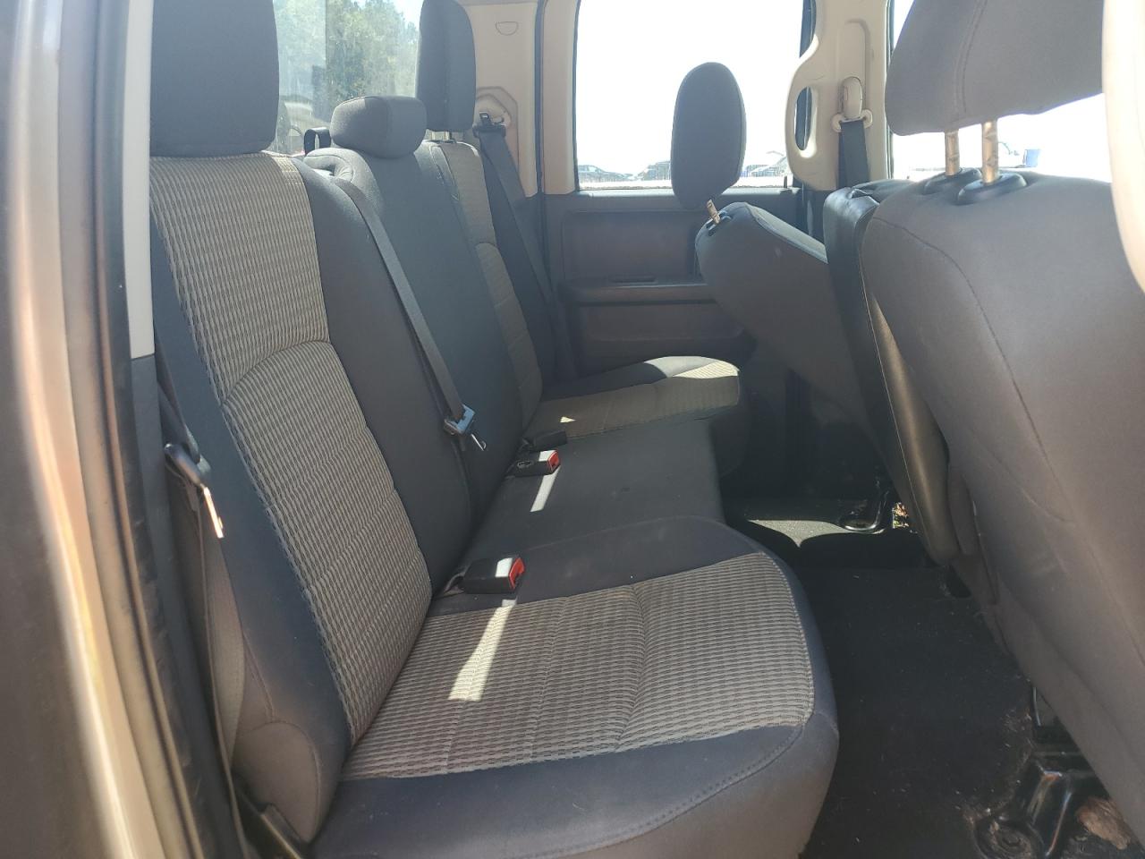 2011 Dodge Ram 1500 VIN: 1D7RB1GP5BS586587 Lot: 63270575