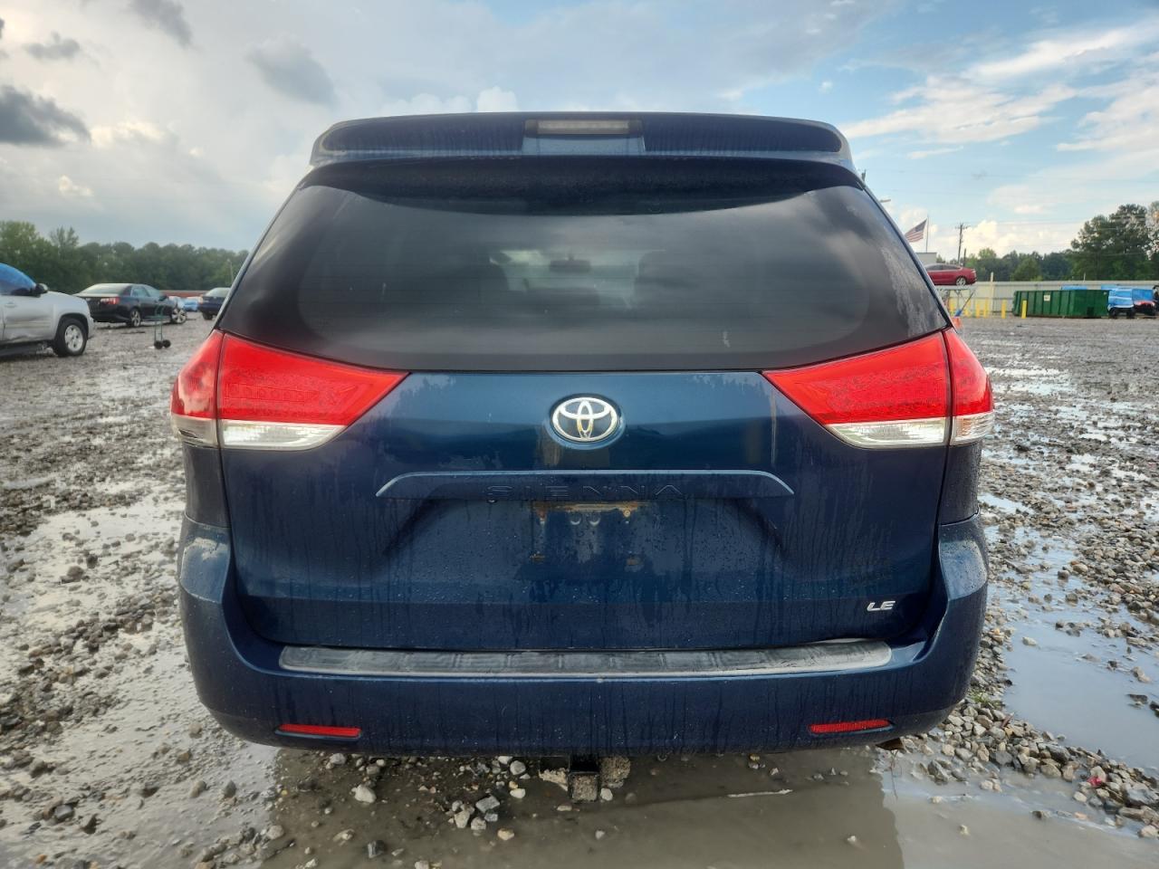 2011 Toyota Sienna Le VIN: 5TDKK3DC7BS136148 Lot: 63531105