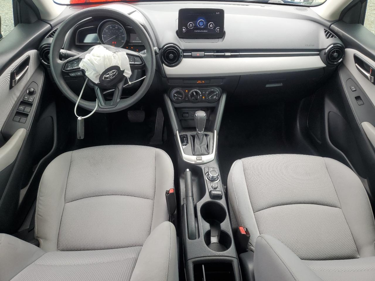 2019 Toyota Yaris L VIN: 3MYDLBYV6KY520606 Lot: 63414525