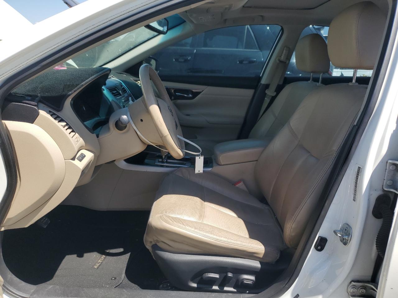 2015 Nissan Altima 2.5 VIN: 1N4AL3AP5FN404261 Lot: 62309335
