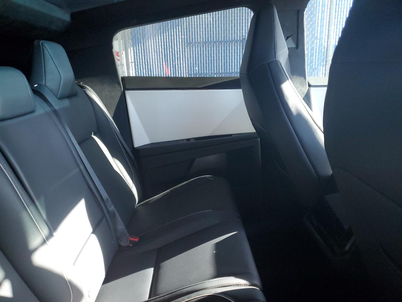 2024 Tesla Cybertruck VIN: 7G2CEHED2RA005251 Lot: 64998275