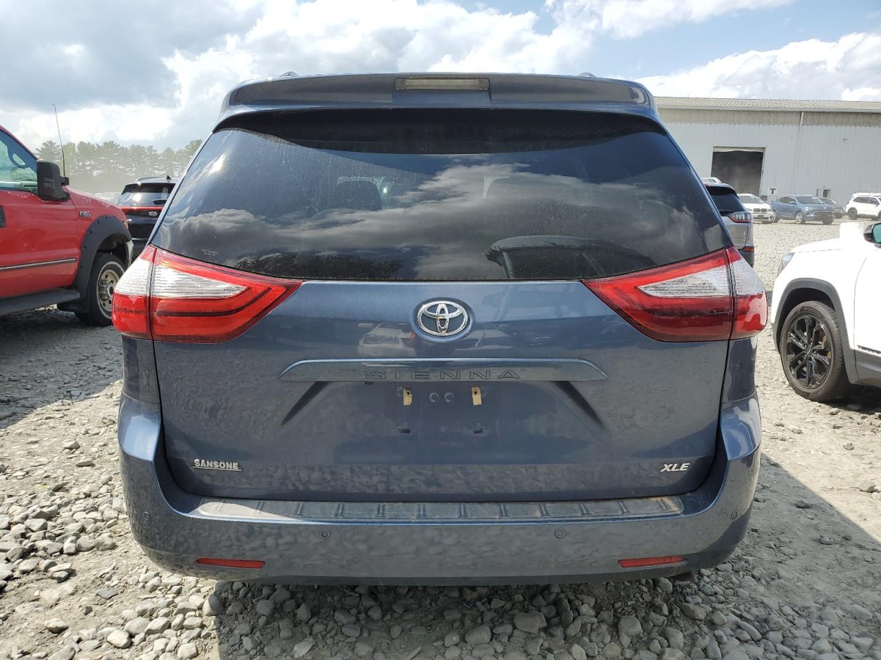 2016 Toyota Sienna Xle VIN: 5TDYK3DC0GS758172 Lot: 65267005