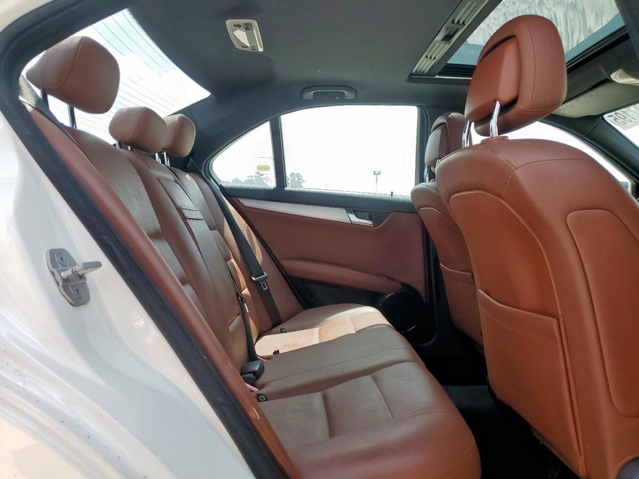 2009 Mercedes-Benz C 300 VIN: WDDGF54X29A153915 Lot: 64807195