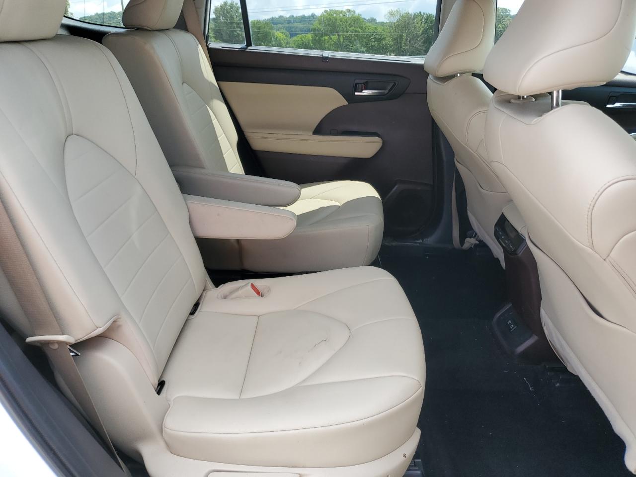 2020 Toyota Highlander Xle VIN: 5TDGZRAH5LS024065 Lot: 65084035