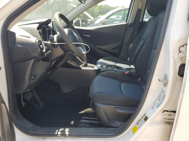  TOYOTA YARIS 2018 Белы